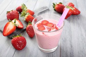 Strawberry Oatmeal Smoothie